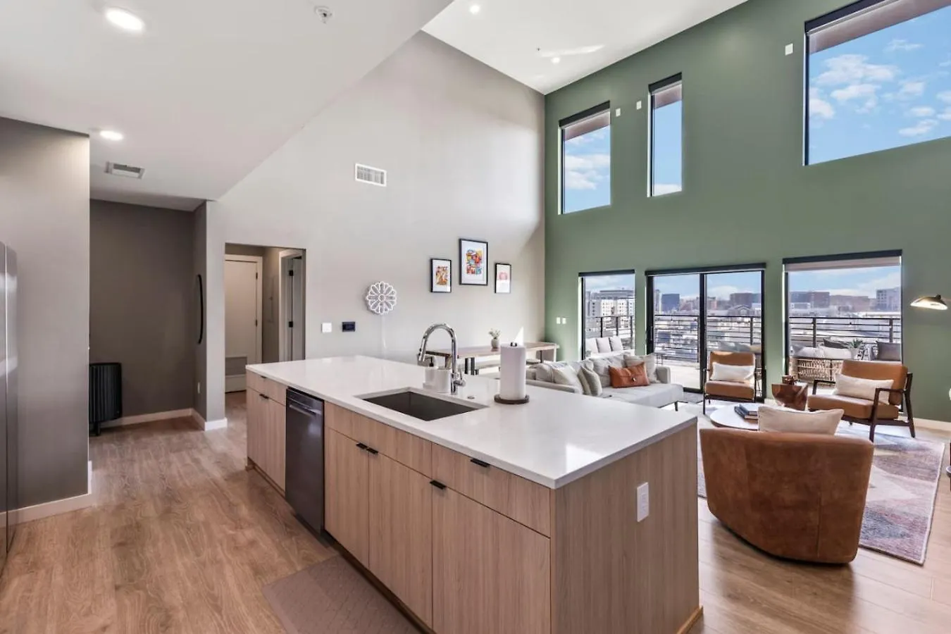 Dom wakacyjny Penthouse Luxury With Pool Patio And City View Plus Walk To Broadway Nashville