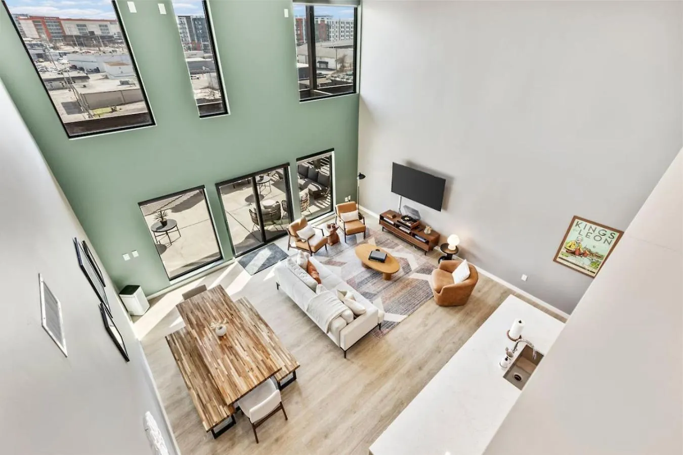Penthouse Luxury With Pool Patio And City View Plus Walk To Broadway Nashville 0*,  United States